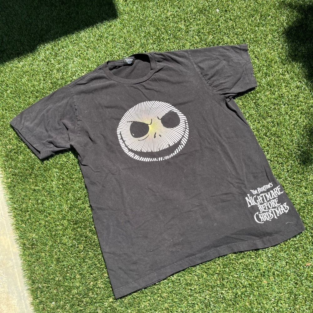 VTG 00’s Nightmare Before Christmas Faded Black Tee - Picture 2 of 5